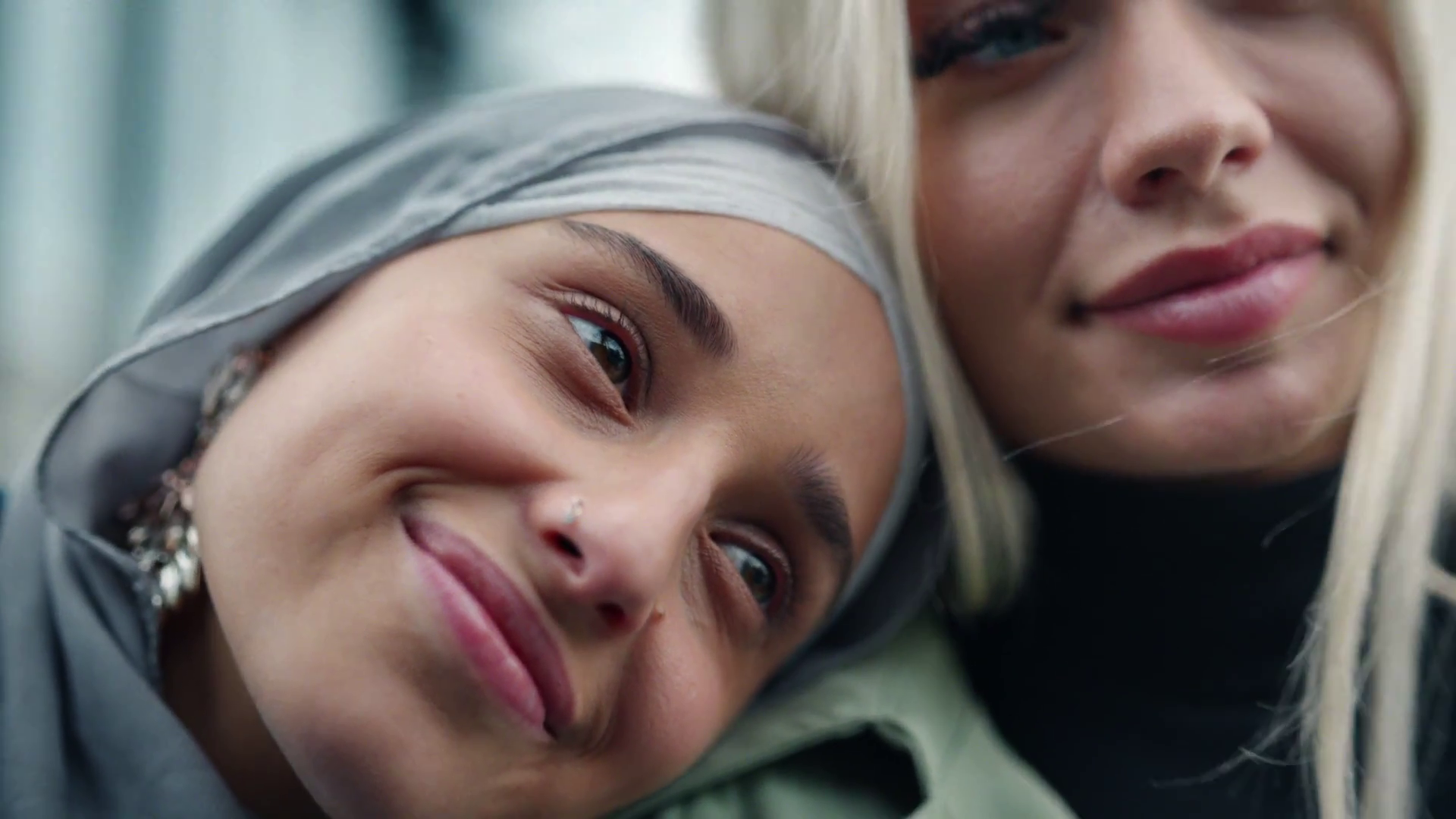 Lauch campaign for the new Google Phone with Music by Swim Mountain, licensed by Tracks & Fields - Thumbnail